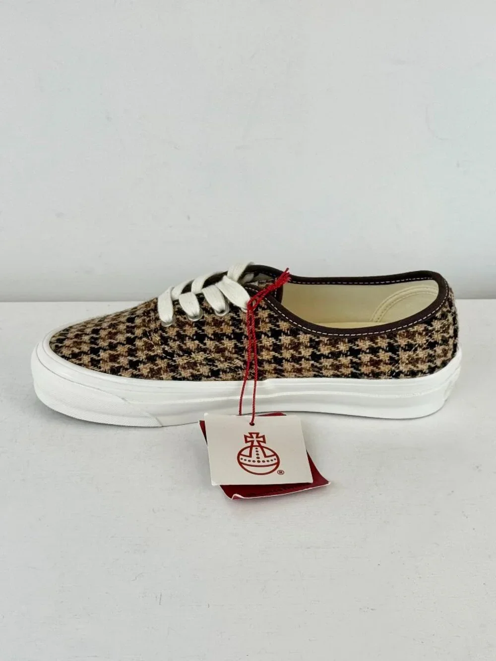 M5 W6.5-VANS Premium Authentic Harris Tweed Sneaker - Brown - 507452